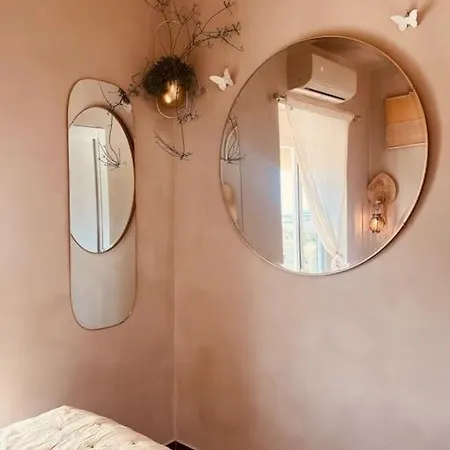 La Torre Eco-suite Apartment *